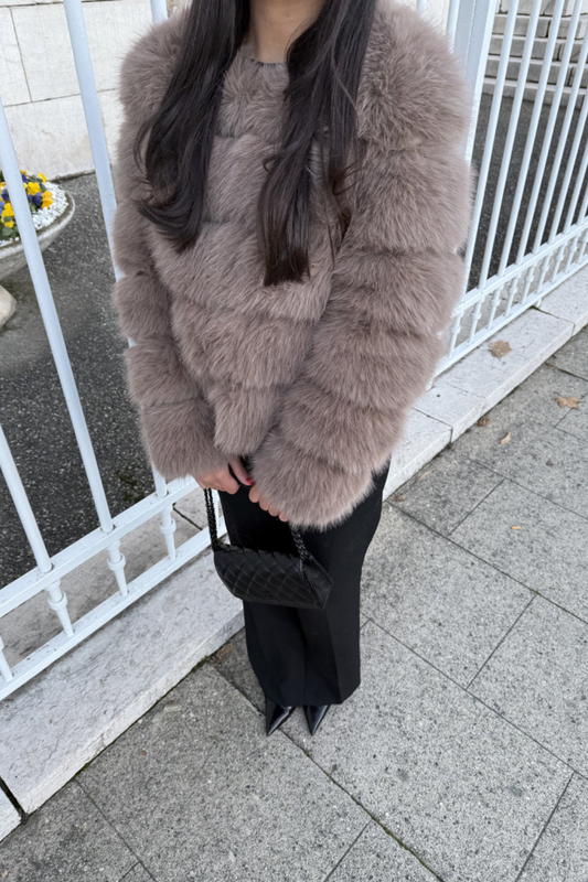 Fourrure grise manches trois-quart