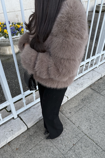 Fourrure grise manches trois-quart