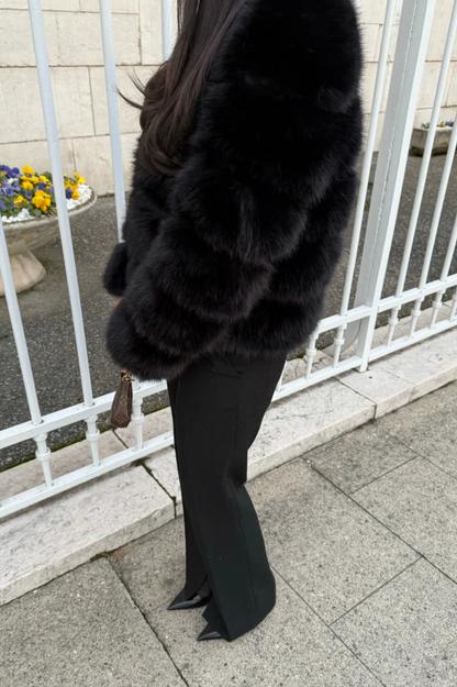 Fourrure noir manches longues